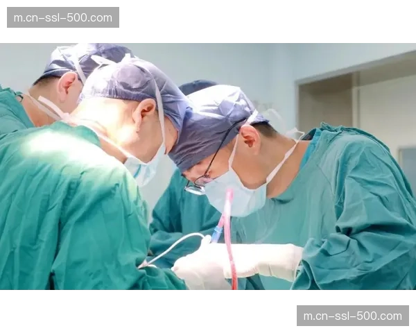 赫伊森右小腿肌肉负荷过大 医疗团队决定采取保守治疗方案